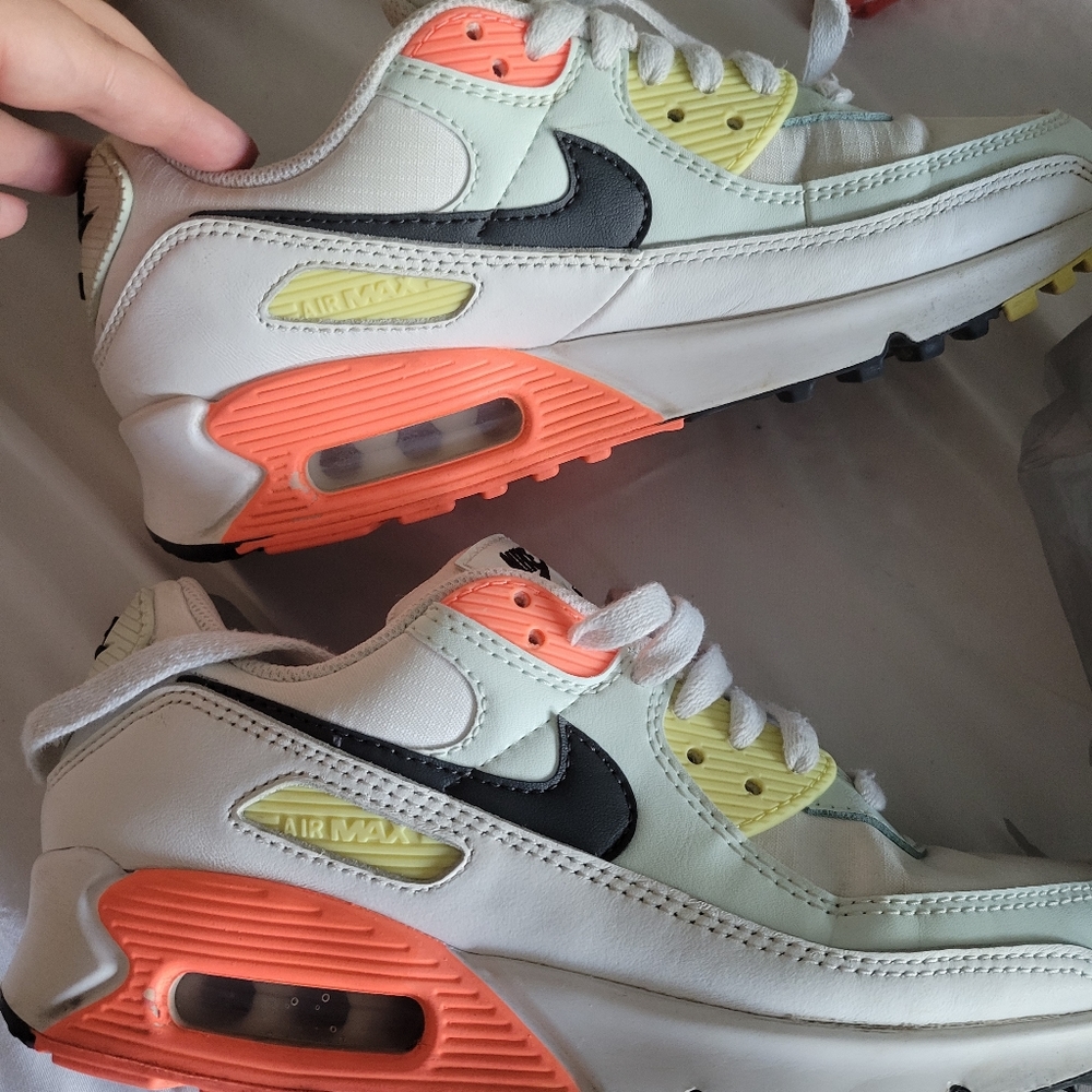 Nike shoes sz 6.5